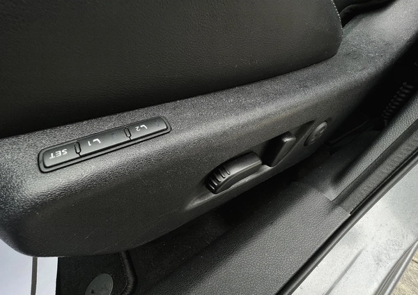 Nissan Qashqai cena 77900 przebieg: 91371, rok produkcji 2018 z Kisielice małe 781